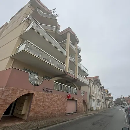 T2 Confort Entre Et Centre, A Pied Apartment *